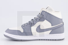 Jordan 1 Mid "Stealth" (W)