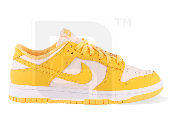 Nike Dunk Low "Peach Cream" (W)